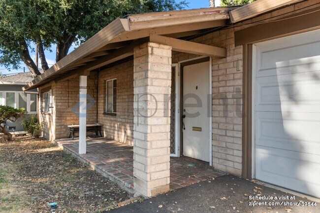 Building Photo - 284 Mountain View Ave