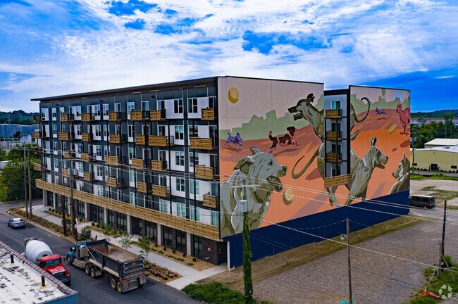 Building Photo - The Hub Apartments