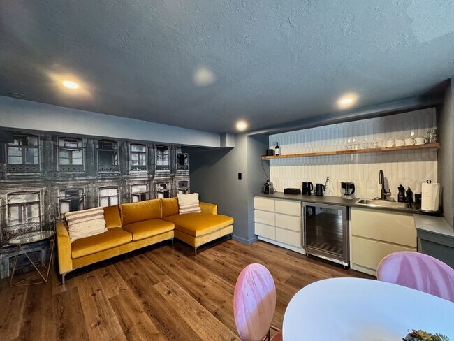 Foto del edificio - 4018 Broadway-