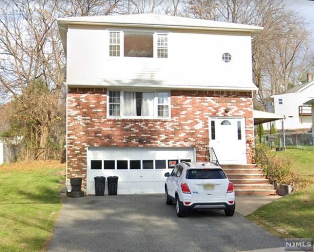 Primary Photo - 59 Rock Rd