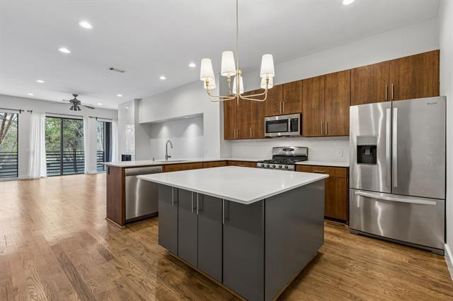 Foto del edificio - 3930 Bowser Ave