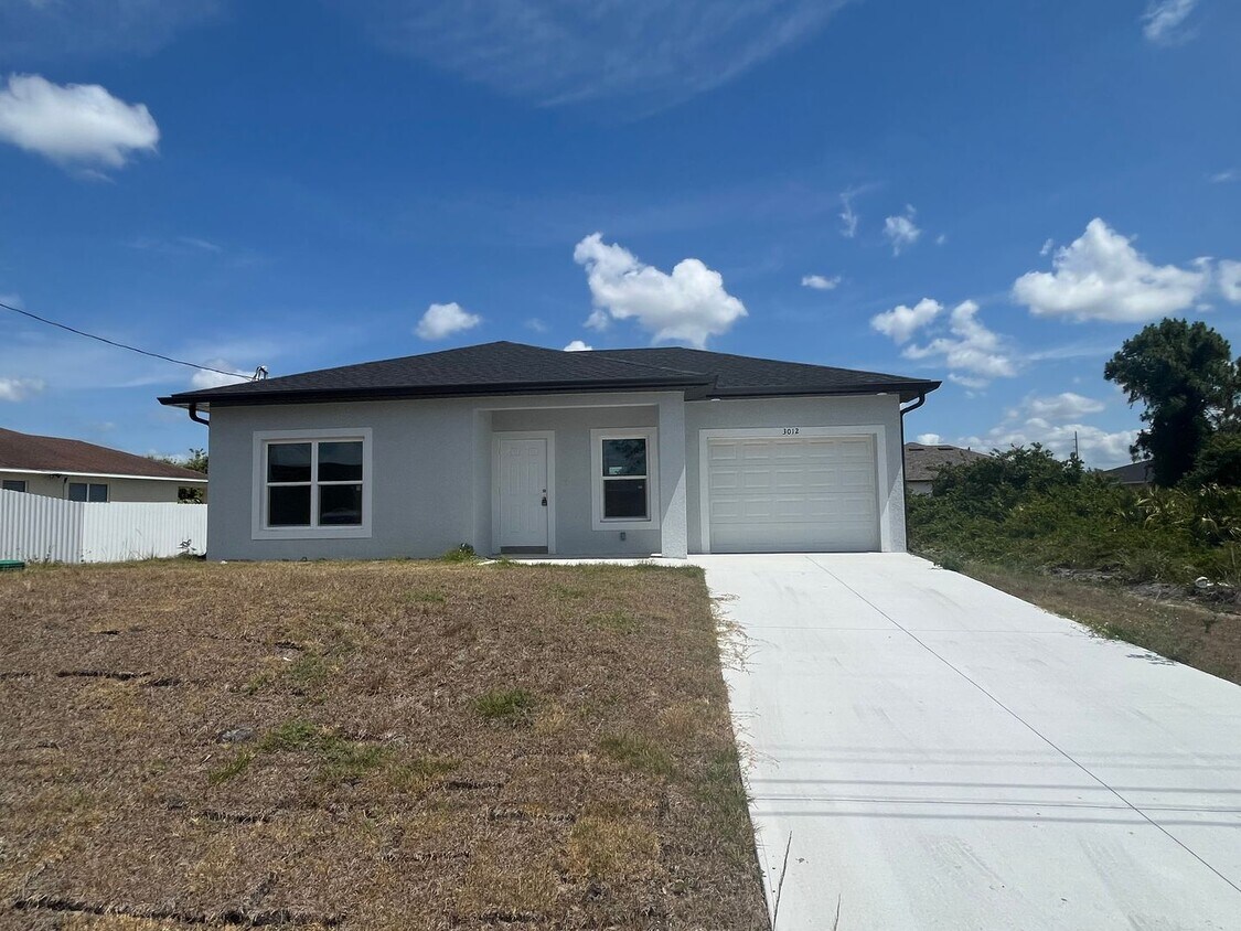 Primary Photo - LOCATION LOCATION LOCATION-BRAND NEW 2 BED...