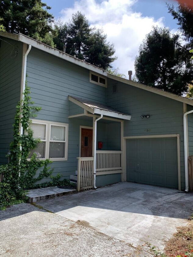 Primary Photo - 795 Dorothy Court