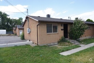 Building Photo - 1223 Emery St W