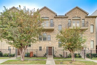 Building Photo - 1622 Hadley St