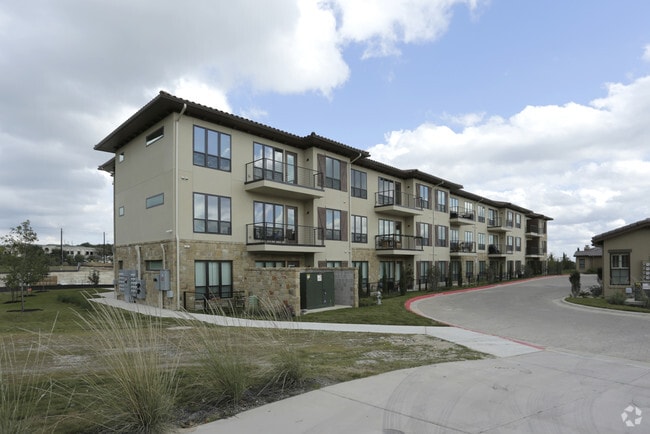Tuscan Village at Lakeway Apartments Lakeway, TX