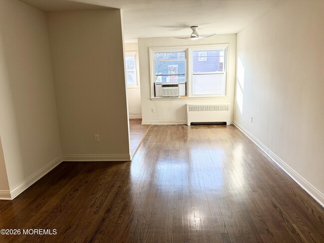 Building Photo - 320 8th Ave