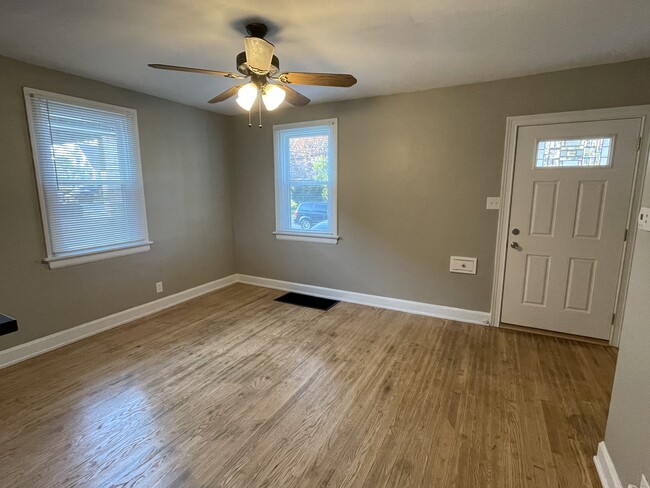 Foto del edificio - 731 Beechwood Ave