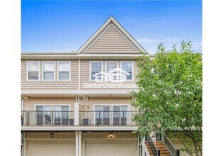 Building Photo - 2495 121st Cir NE