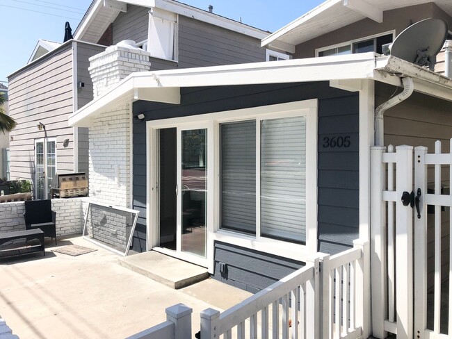 Building Photo - 3605 W Balboa Blvd