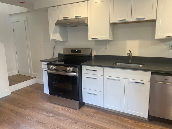 All brand new appliances - 19 Haskell St