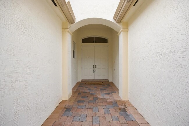 Building Photo - 195 Sedona Way