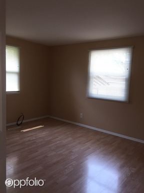 Building Photo - 117 Siesta Ct