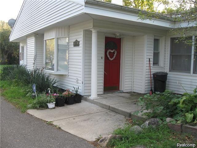 Primary Photo - 22851 Purdue Ave