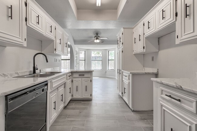 Foto del edificio - Spacious family home in a great neighborhood