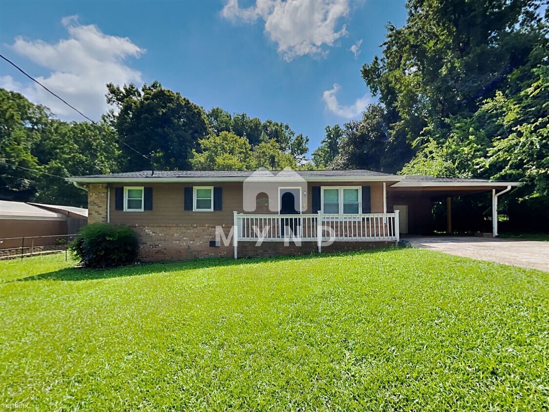 Primary Photo - 3 br, 1.5 bath House - 3674 Briar Dr