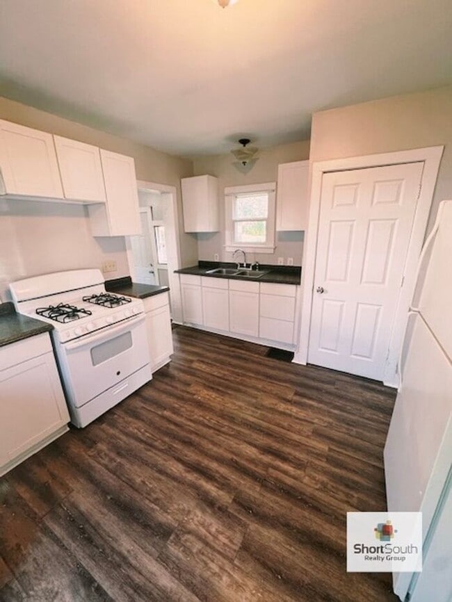 Foto del edificio - Updated 2 Bed 1 Bath home on the SE side