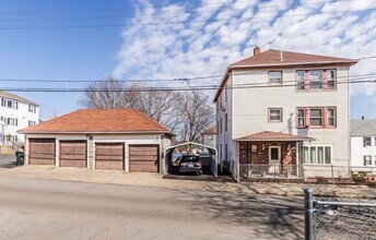 Building Photo - 344 Snell St