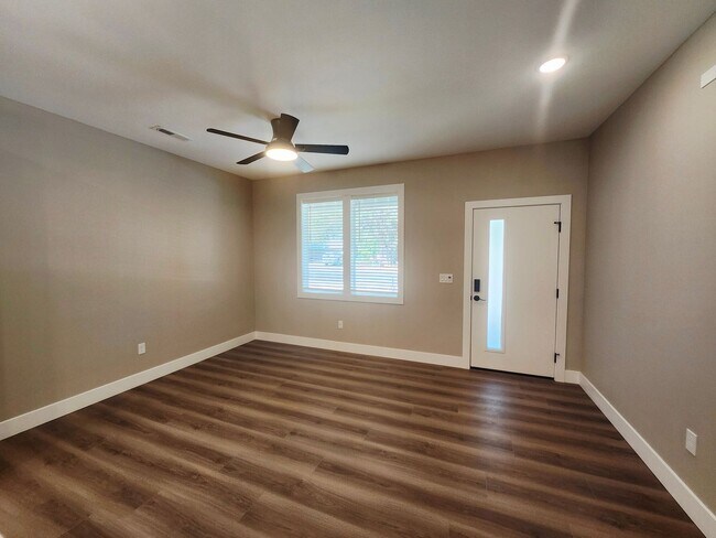 Foto del edificio - 5308 W Wernett Rd