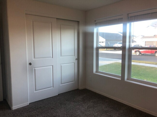 Foto del edificio - New Edgewood Home in Sagecrest Development!