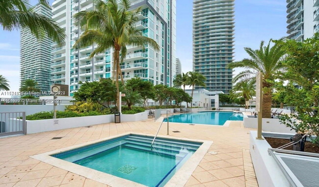 Foto del edificio - 1060 Brickell Ave