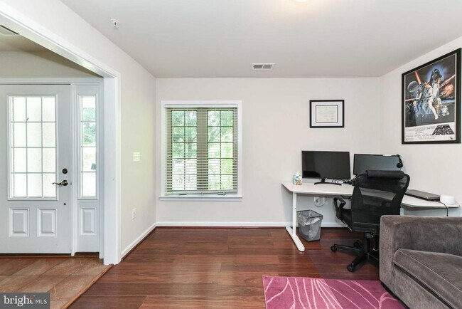 Building Photo - 3125 Blue Barn Way