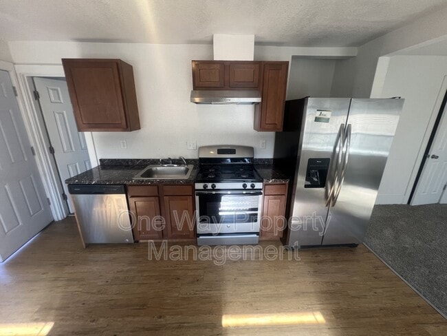 Building Photo - 1317 11th Ave