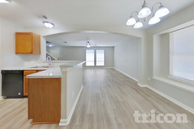 Building Photo - 5473 N Buffalo Cir