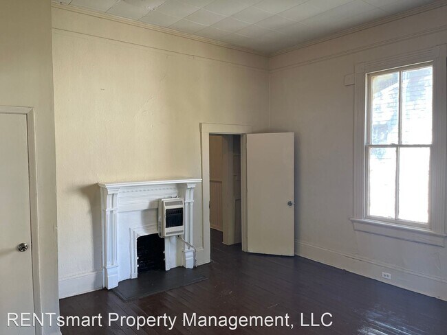 Foto del edificio - 2 br, 1 bath House - 2605 Jones Avenue Unit B