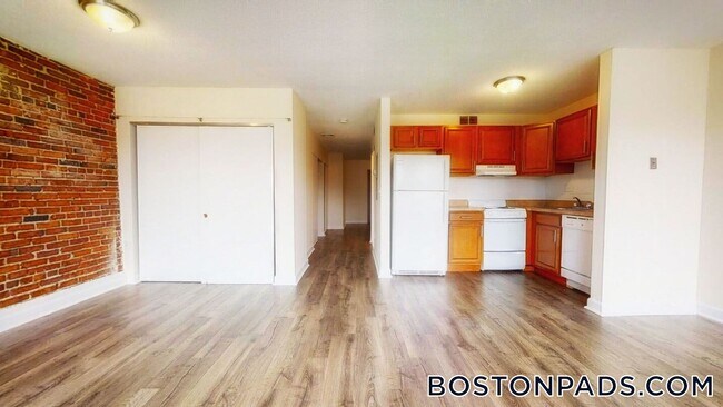 Foto del edificio - 1126 Boylston St