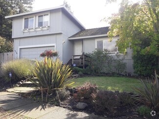 Building Photo - 4836 Parktrail Dr