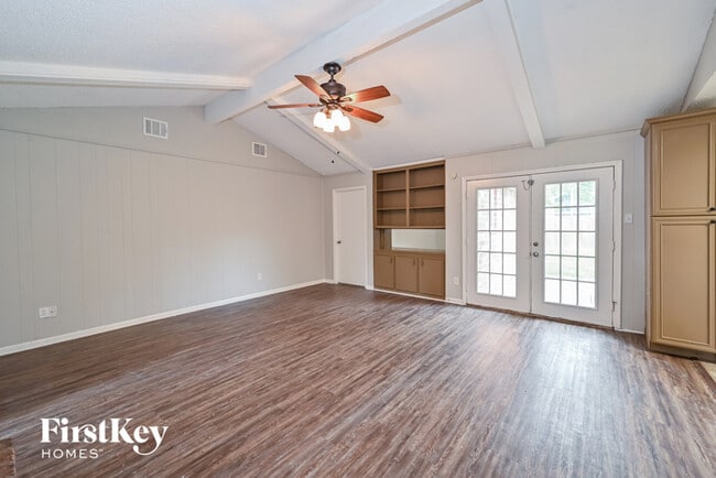 Building Photo - 13706 Oleoke Ln