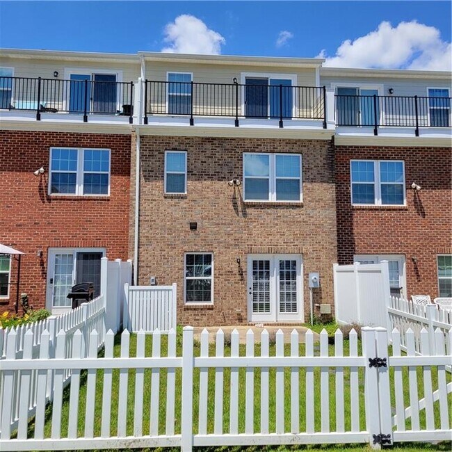 Building Photo - 4407 Glasgow Rd
