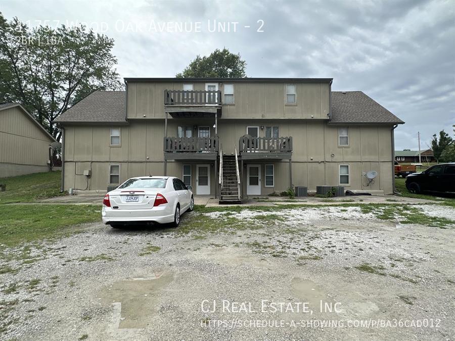 Building Photo - 11757 Wood Oak Ave