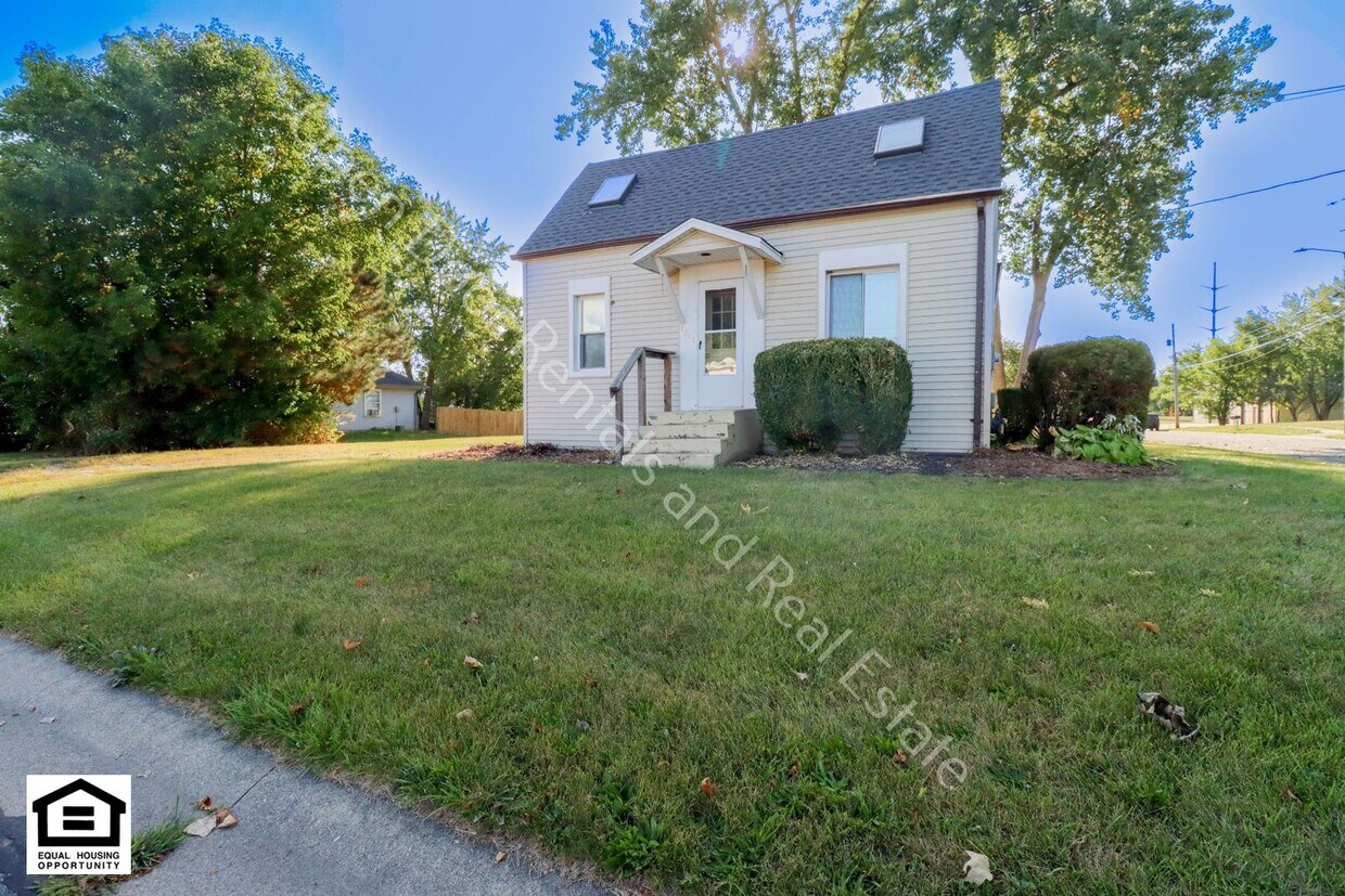 Foto principal - Now available 3 bedroom home