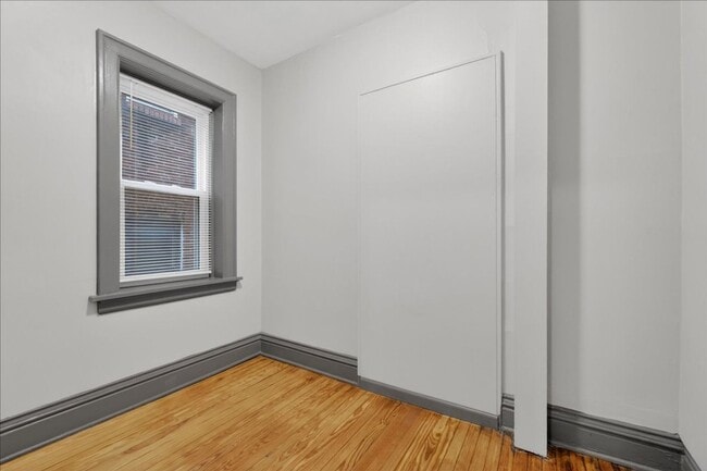 Building Photo - 4621 Quincy St