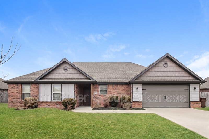 421 Torino Pl, Centerton, AR 72719 House Rental in Centerton, AR