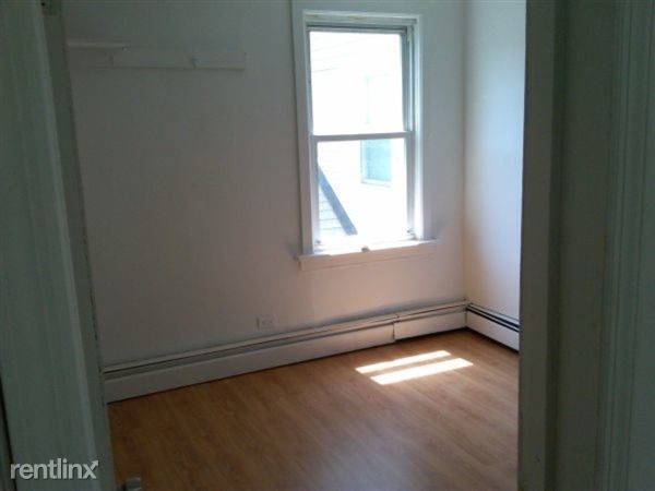 Building Photo - 211 Clark Pl