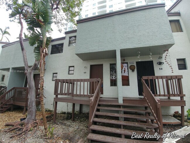 Foto del edificio - 1901 NW S River Dr