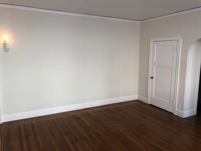 Foto del edificio - bedroom in Oakland CA 94610