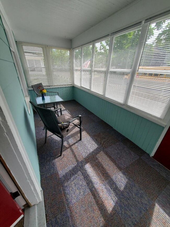 Building Photo - 1417 Race St