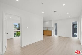 Building Photo - 4922 S Centinela Ave
