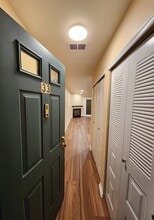 Building Photo - 33 Cypress Ct