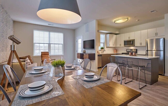 Interior Photo - Southgate Middletown