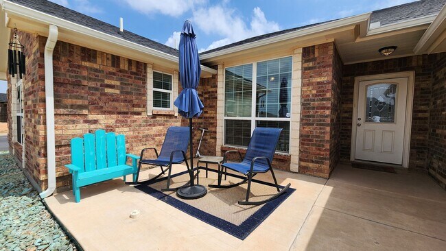 Foto del edificio - New, Gorgeous 4 bedroom, 3 bathroom home C...