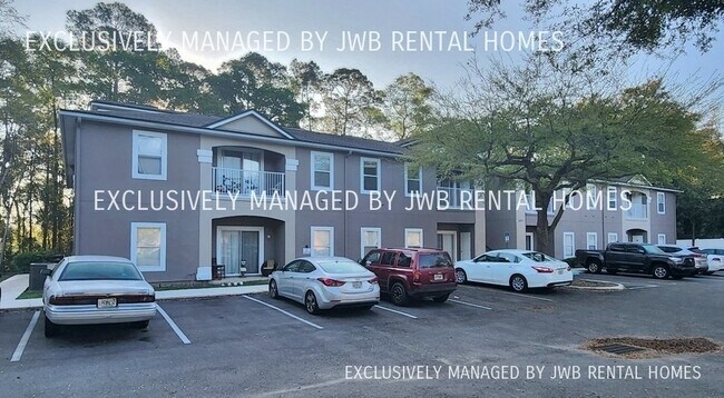 Building Photo - 1448 Sioux Lookout Dr