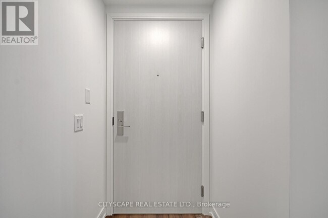 Photo du bâtiment - 30 Samuel Wood Wy