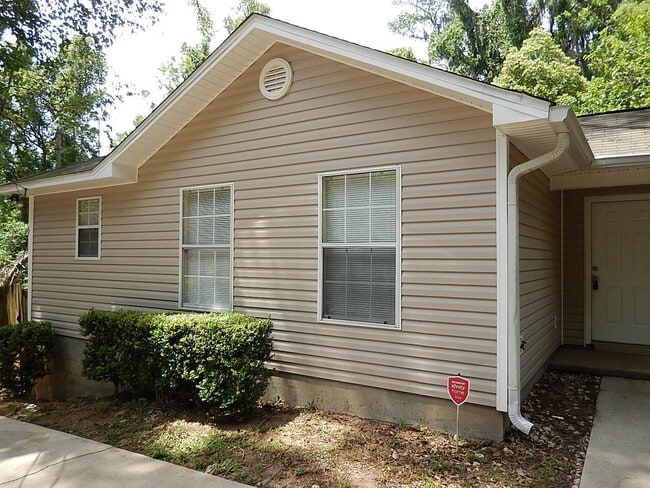 Building Photo - 1412 Calloway St