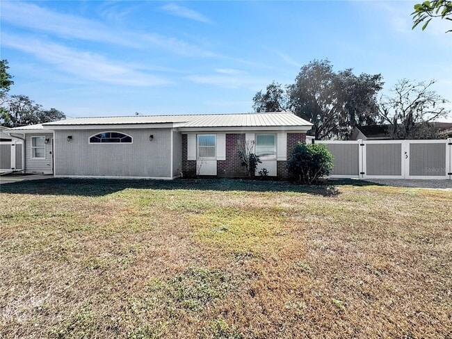 Building Photo - 1003 County Rd 17A W