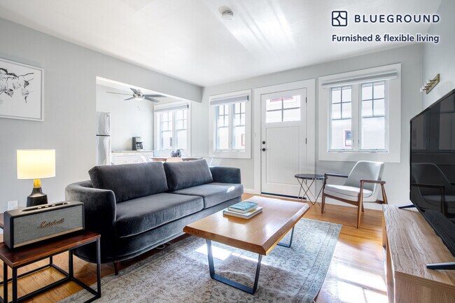 Foto del edificio - 327 Hawthorne Ave